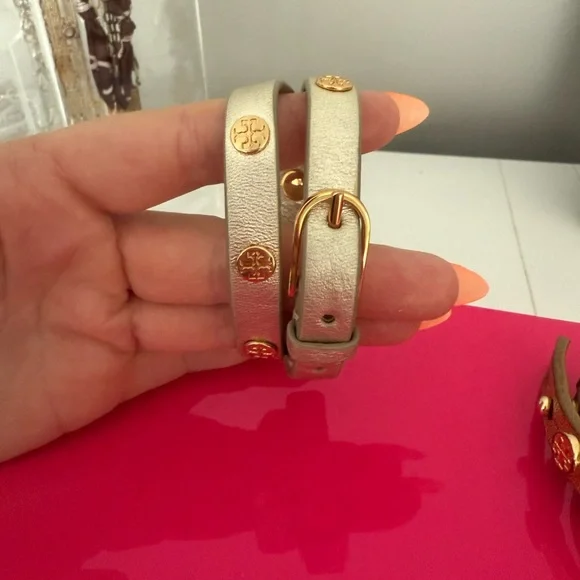 Tory Burch Gold Leather Wrap Bracelet with Logo Accents - Picture 2 of 3